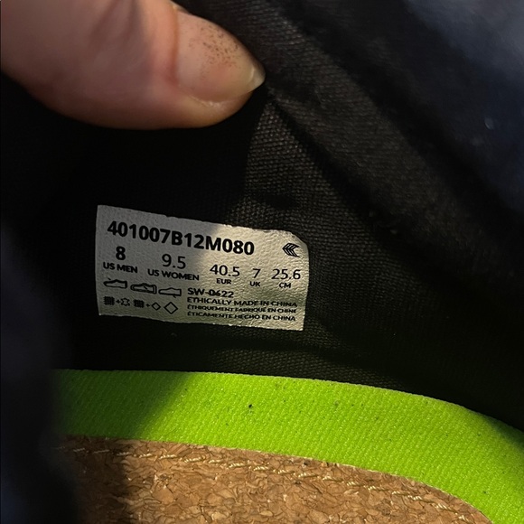 Men's Black High-Top Cariuma Sneakers - Picture 2 of 3